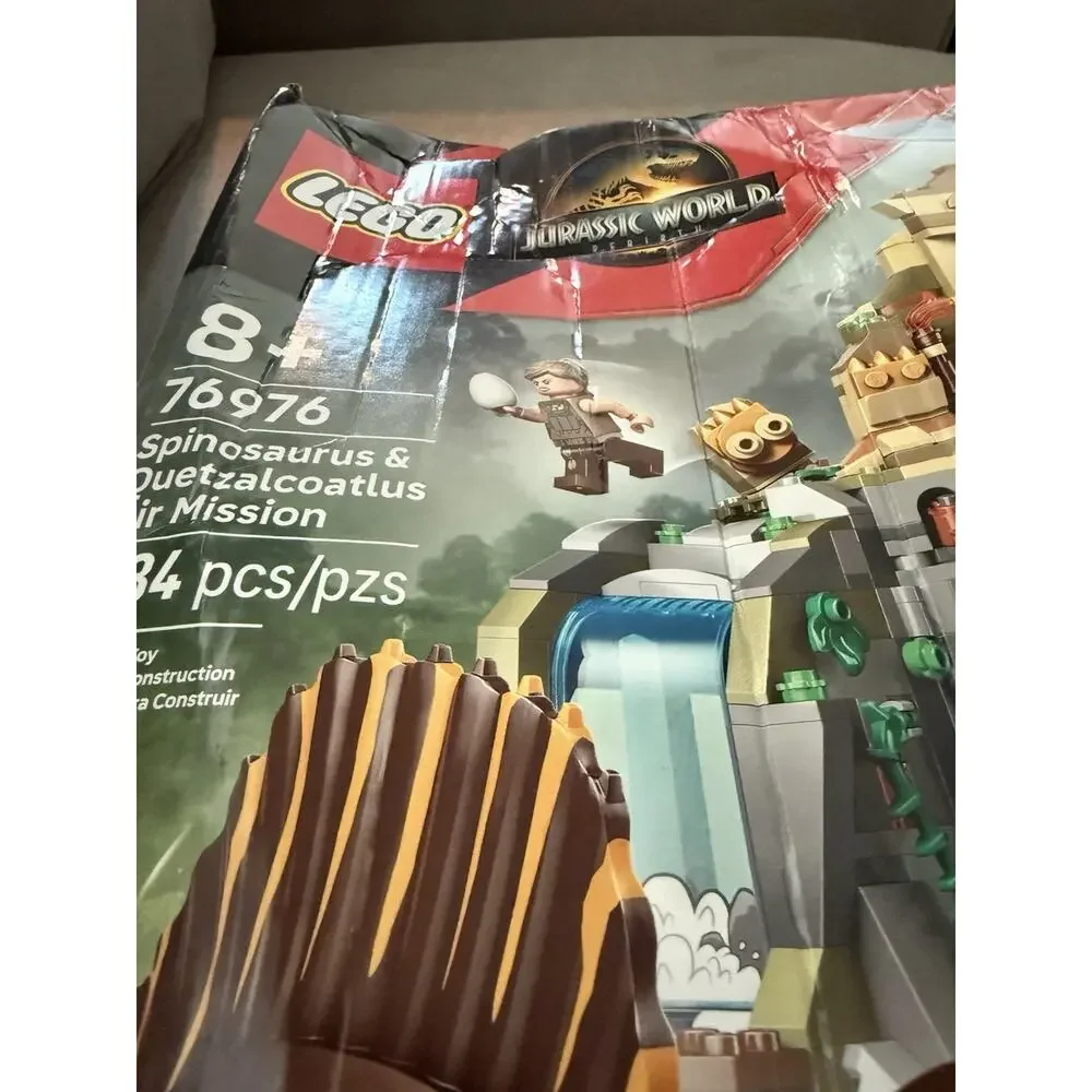 LEGO Jurassic World Spinosaurus & Quetzalcoatlus Air Mission 76976 Open Box